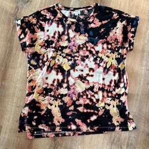EUC LuLaRoe Leah Black and Pink Abstract Short Sleeve Top - Size Large